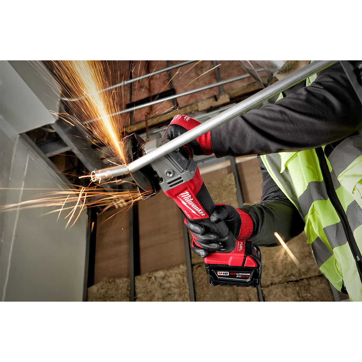 Milwaukee M18 FUEL 4-1/2 / 5 Inch Grinder w/Paddle Switch No-Lock (2880-20) - Image 2