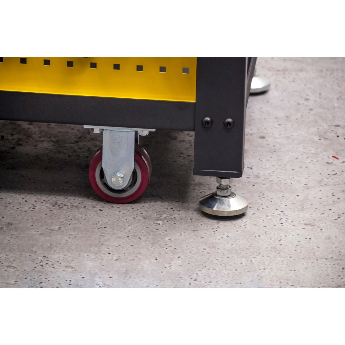 Strong Hand Tools Rhino Cart w/Kick Turntable (TD5-4830Q-TKT) - Image 10